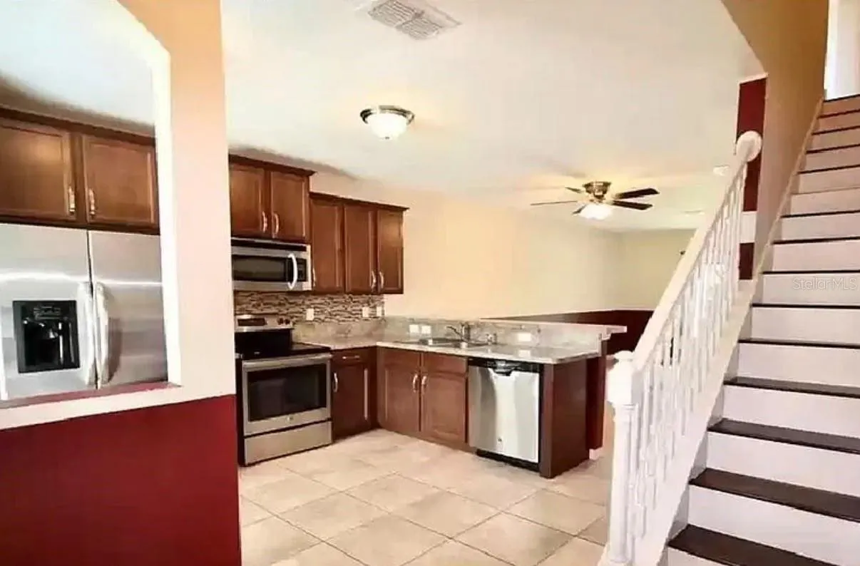 5441 WINDSOR LAKE CIR