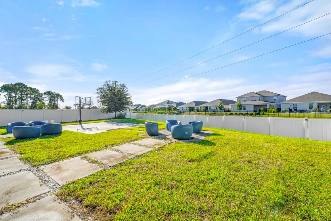 9560 LAUNCH POINT RD