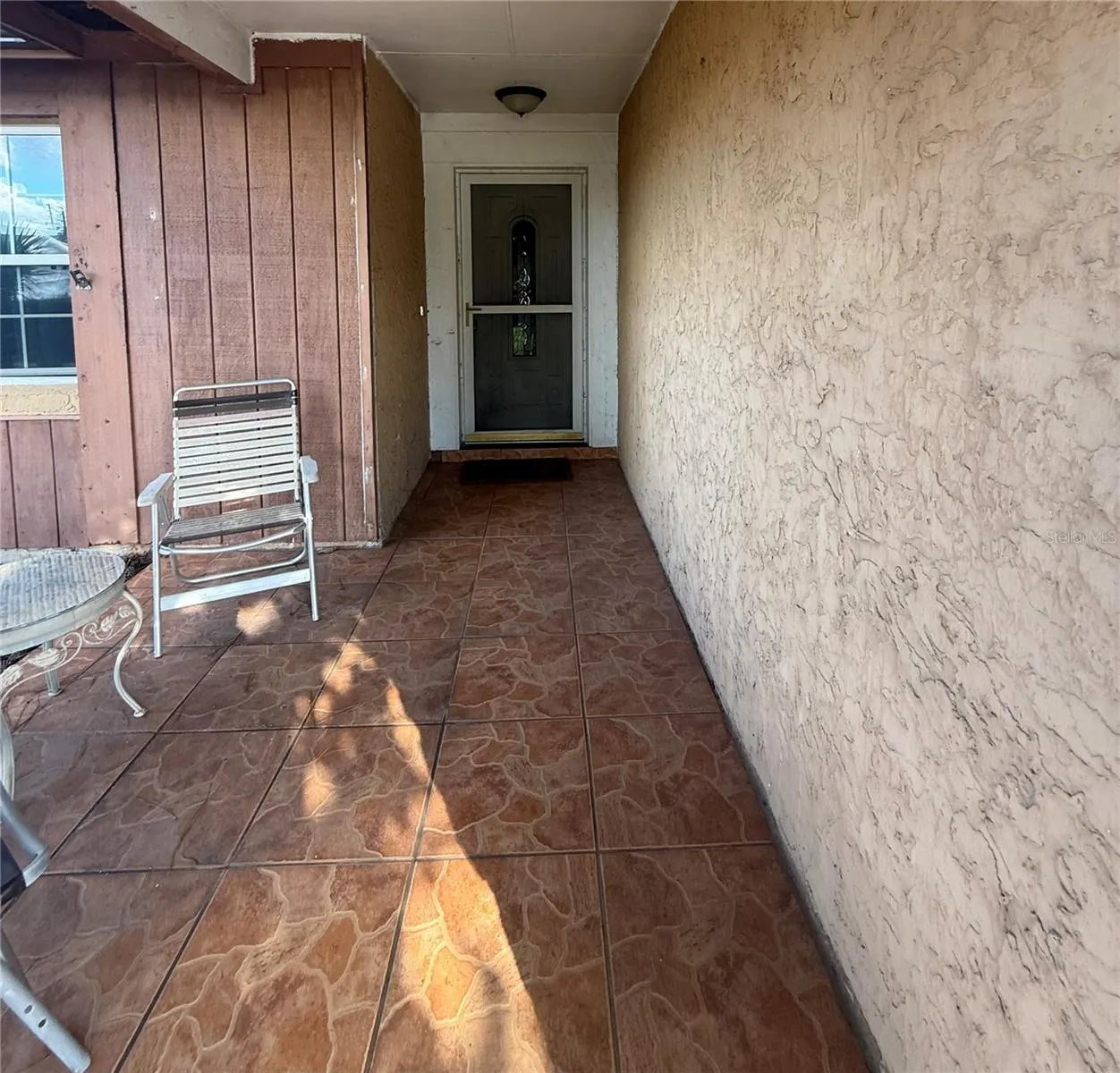 805 SUWANNEE DR
