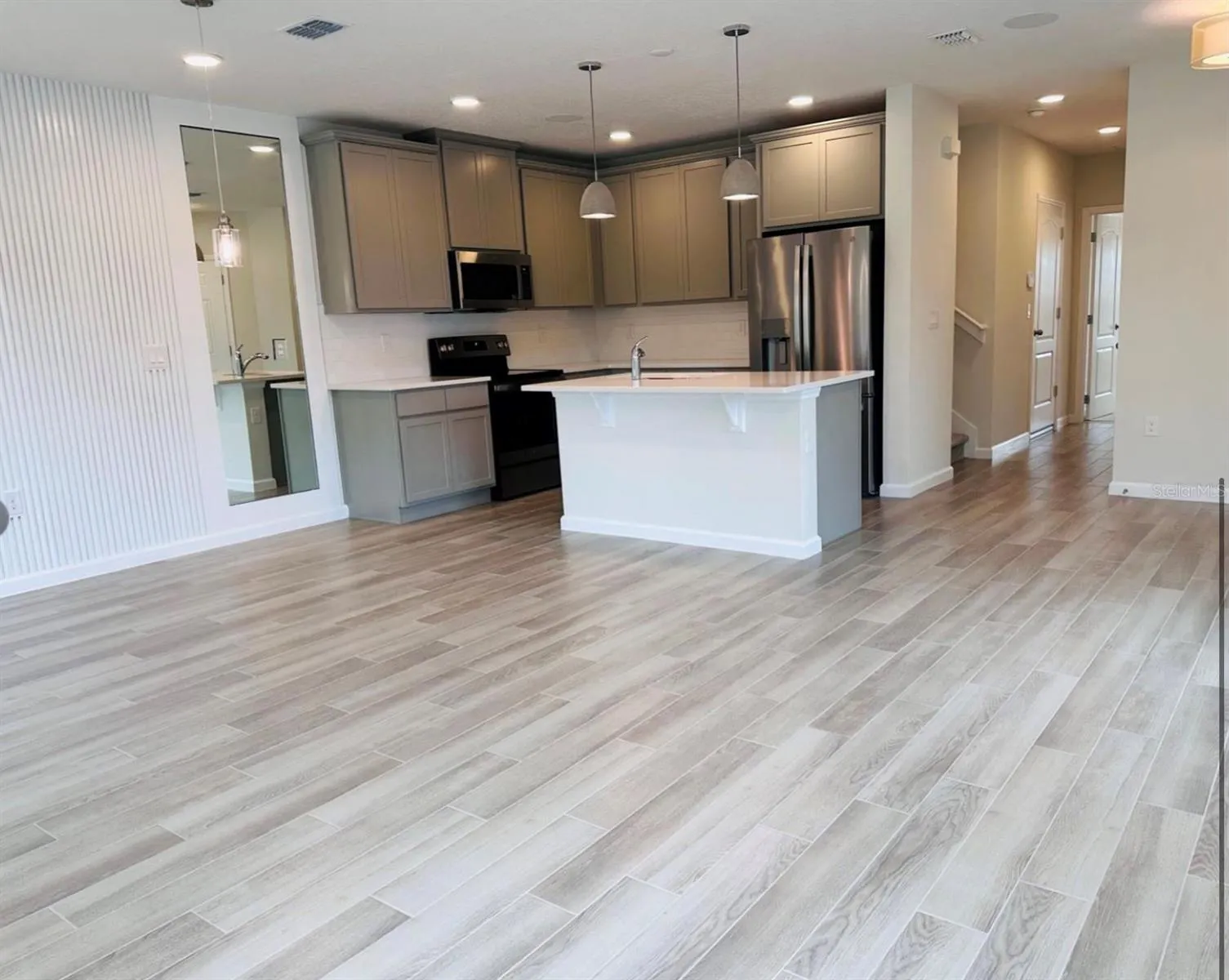 2895 NARCOOSSEE COMMONS WAY