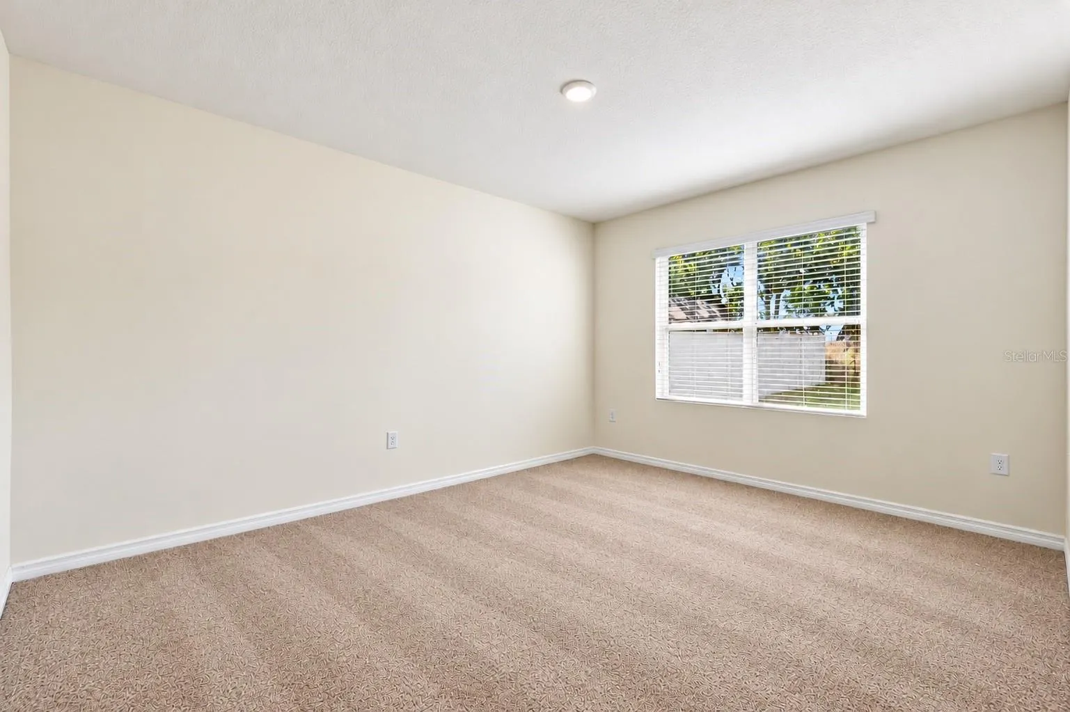 3132 COUNTRY CLUB CIR