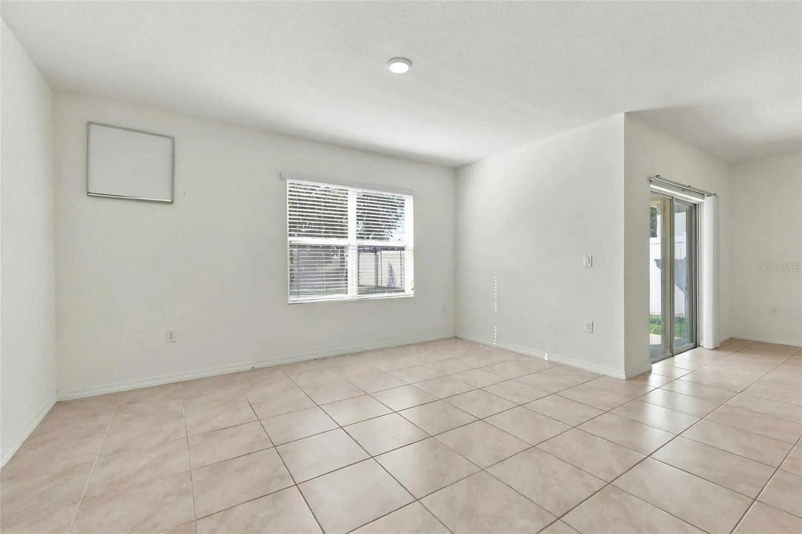 3132 COUNTRY CLUB CIR
