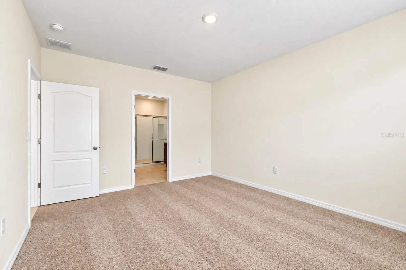 3132 COUNTRY CLUB CIR