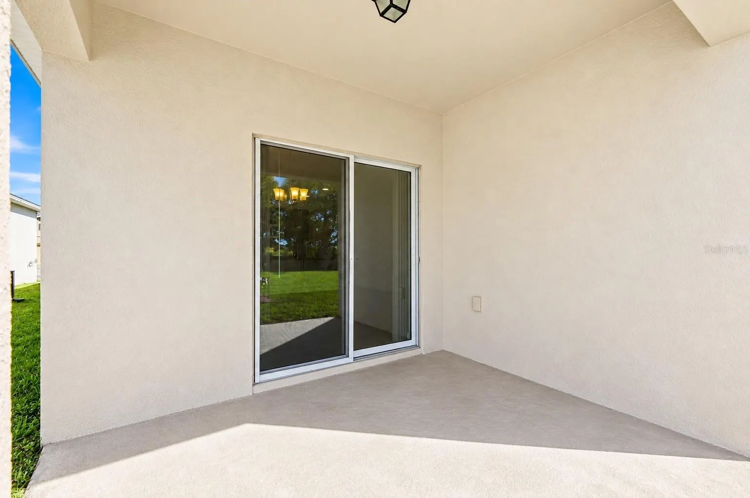 3132 COUNTRY CLUB CIR
