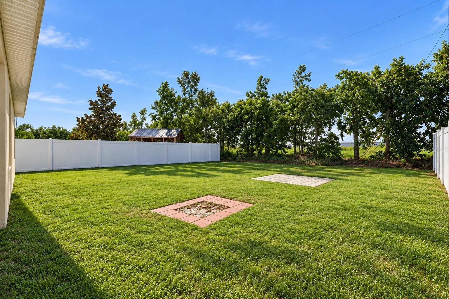 3132 COUNTRY CLUB CIR