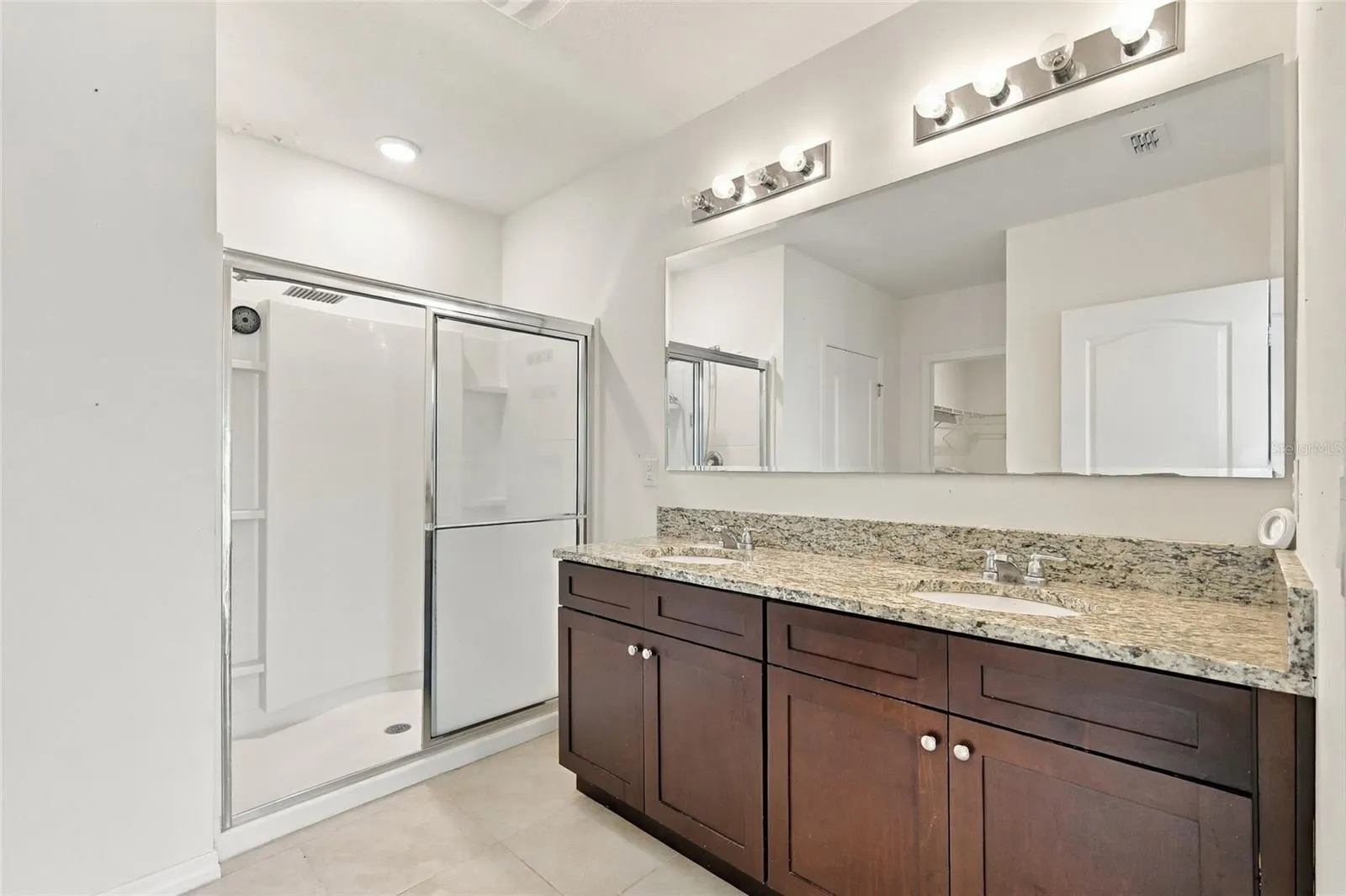 3132 COUNTRY CLUB CIR