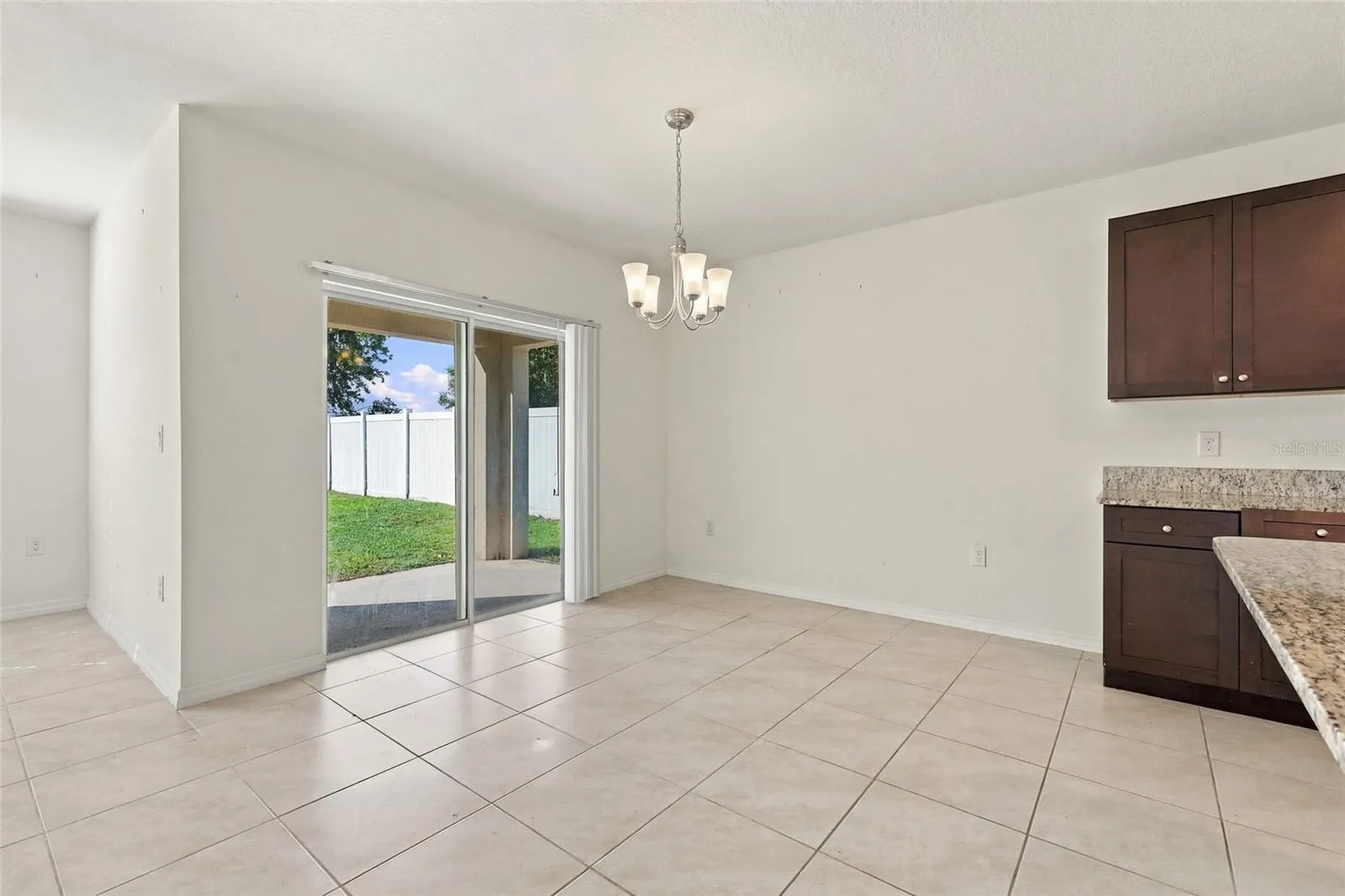 3132 COUNTRY CLUB CIR