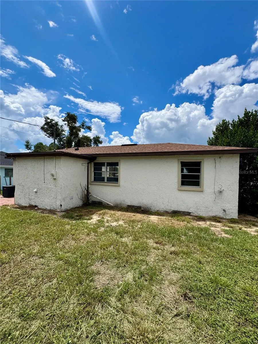 911 EXMOOR WAY