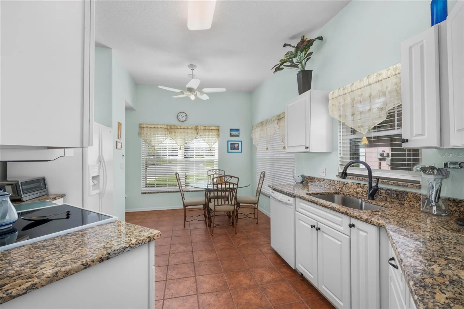 124 HIGH VISTA DR