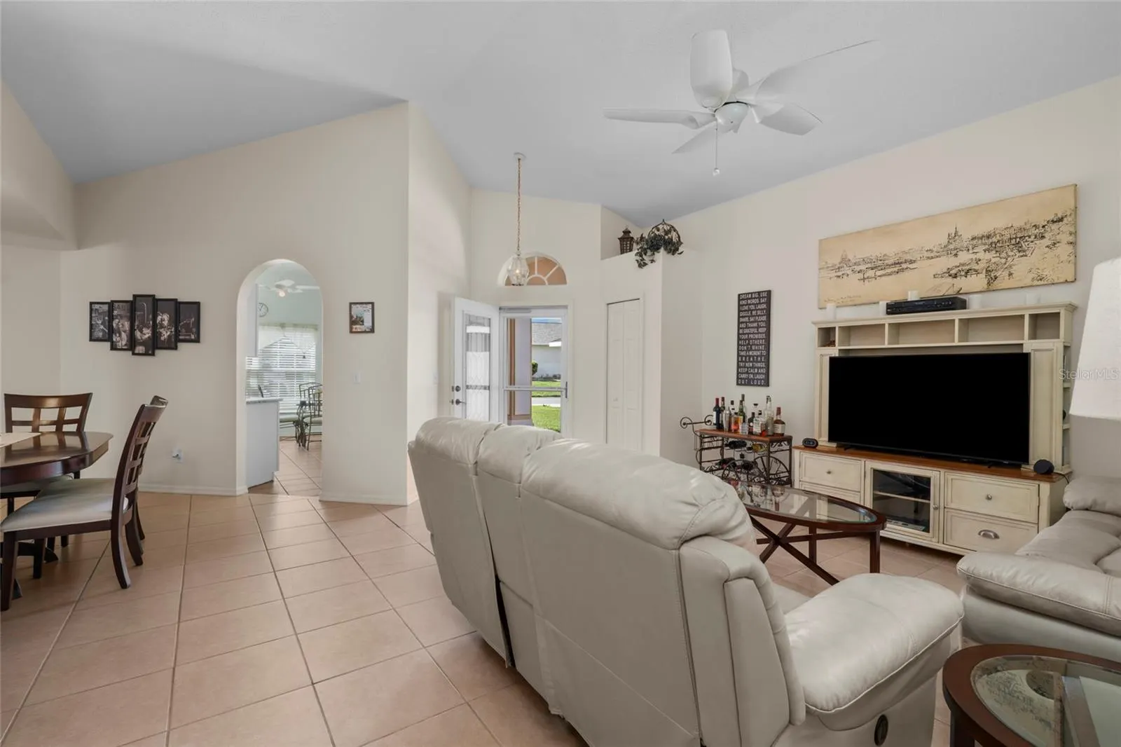 124 HIGH VISTA DR