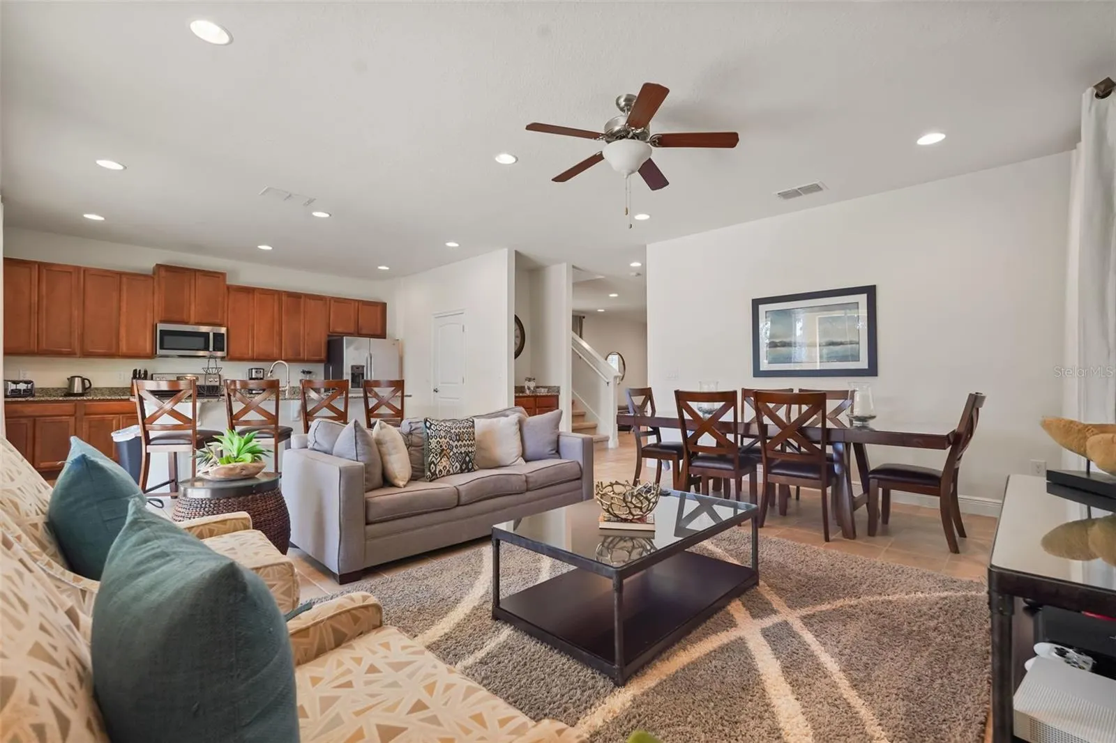 231 MINTON LOOP