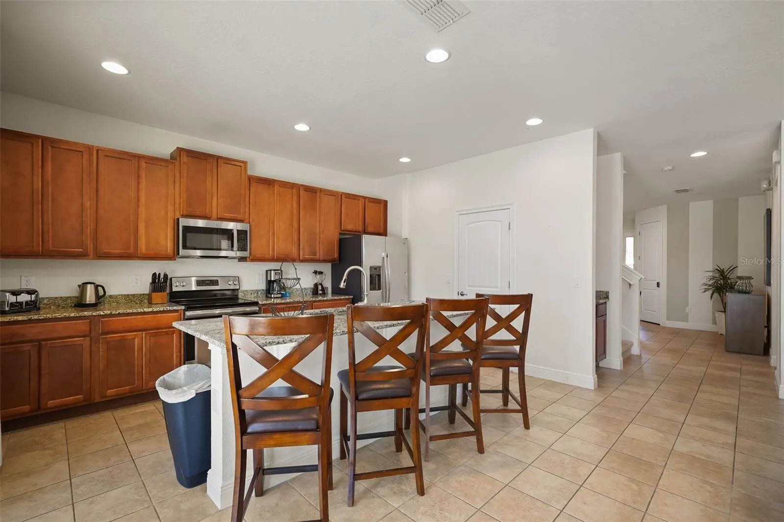 231 MINTON LOOP