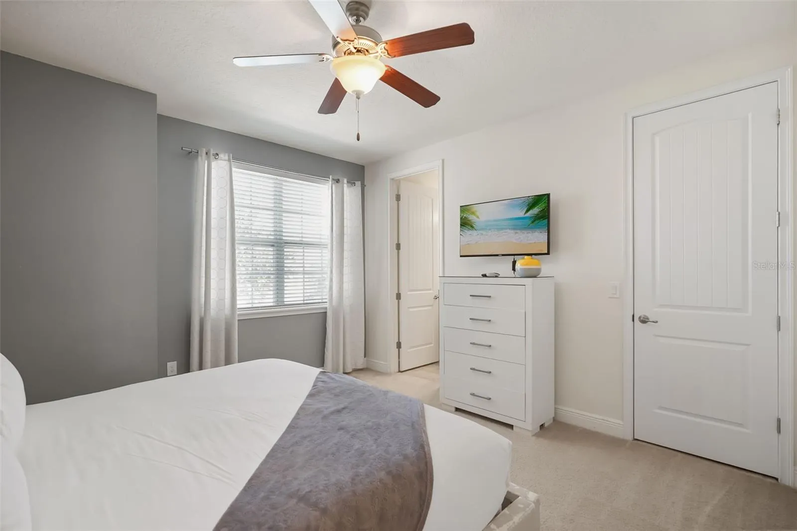 231 MINTON LOOP