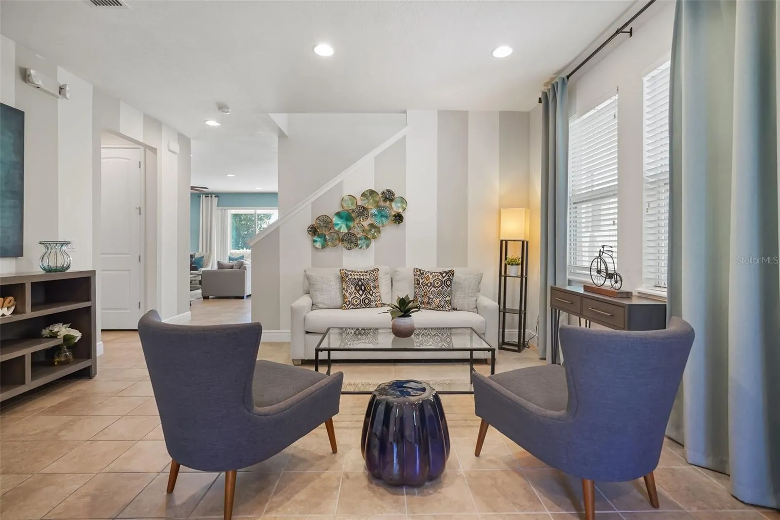 231 MINTON LOOP