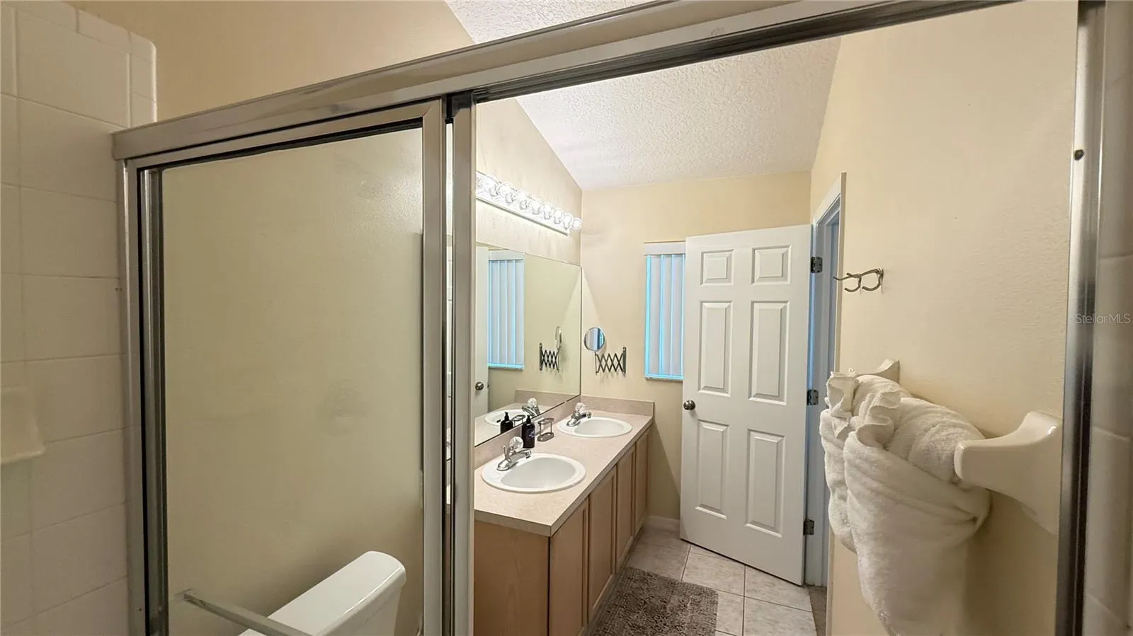 7979 MAGNOLIA BEND CT