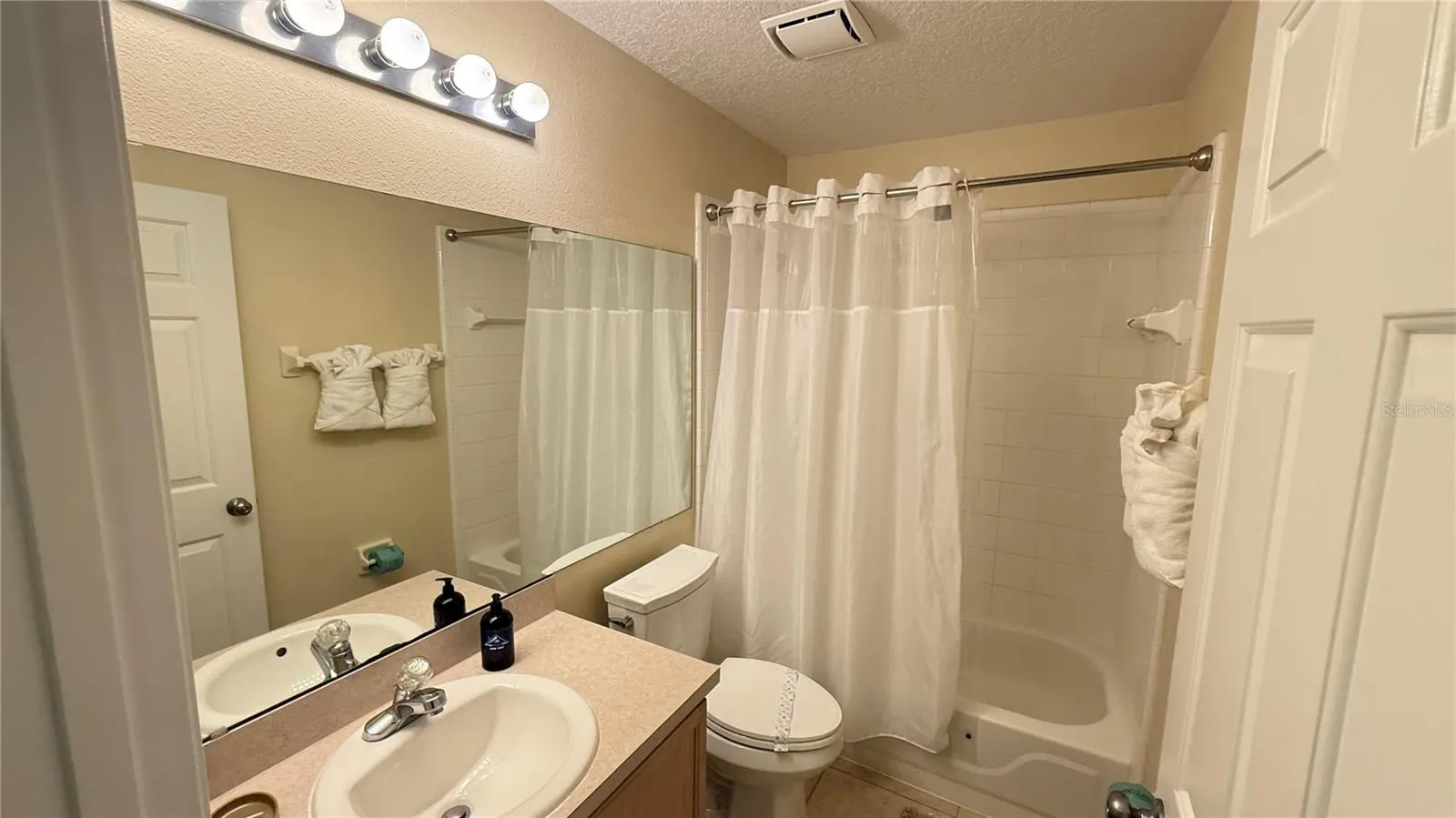 7979 MAGNOLIA BEND CT