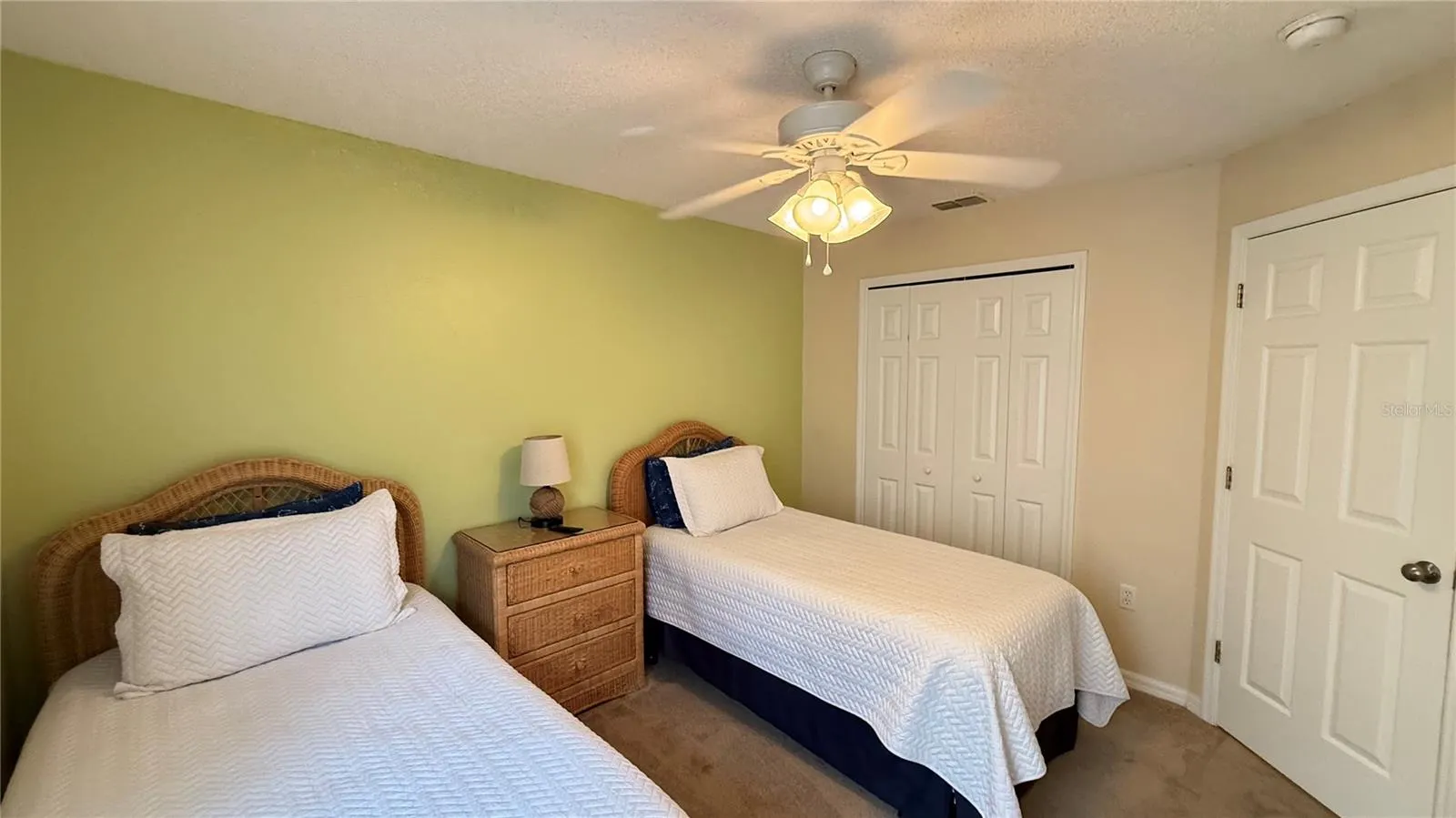 7979 MAGNOLIA BEND CT