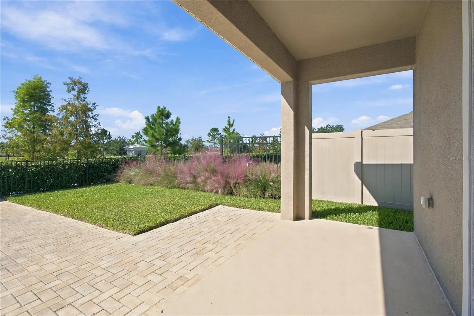 3527 MAPLE GROVE WAY