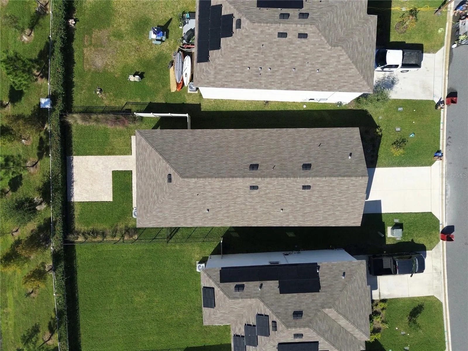 3527 MAPLE GROVE WAY