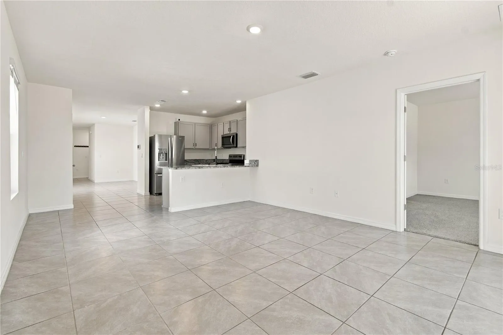 3527 MAPLE GROVE WAY