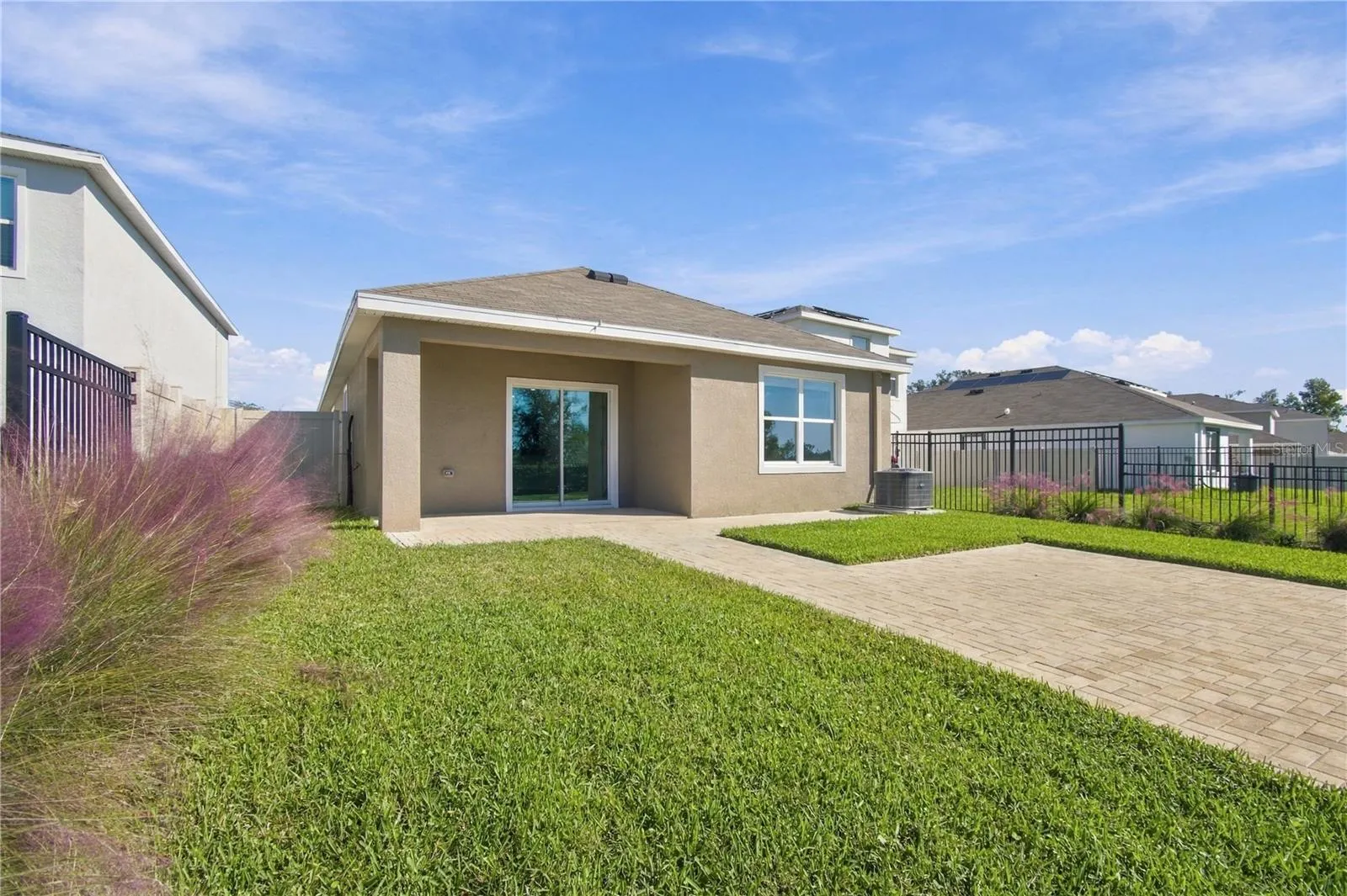 3527 MAPLE GROVE WAY