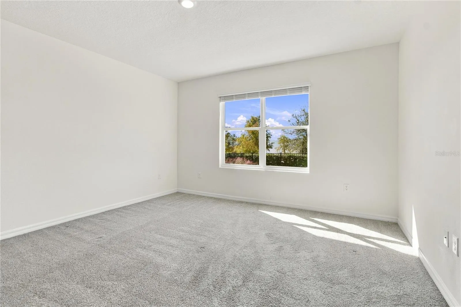 3527 MAPLE GROVE WAY