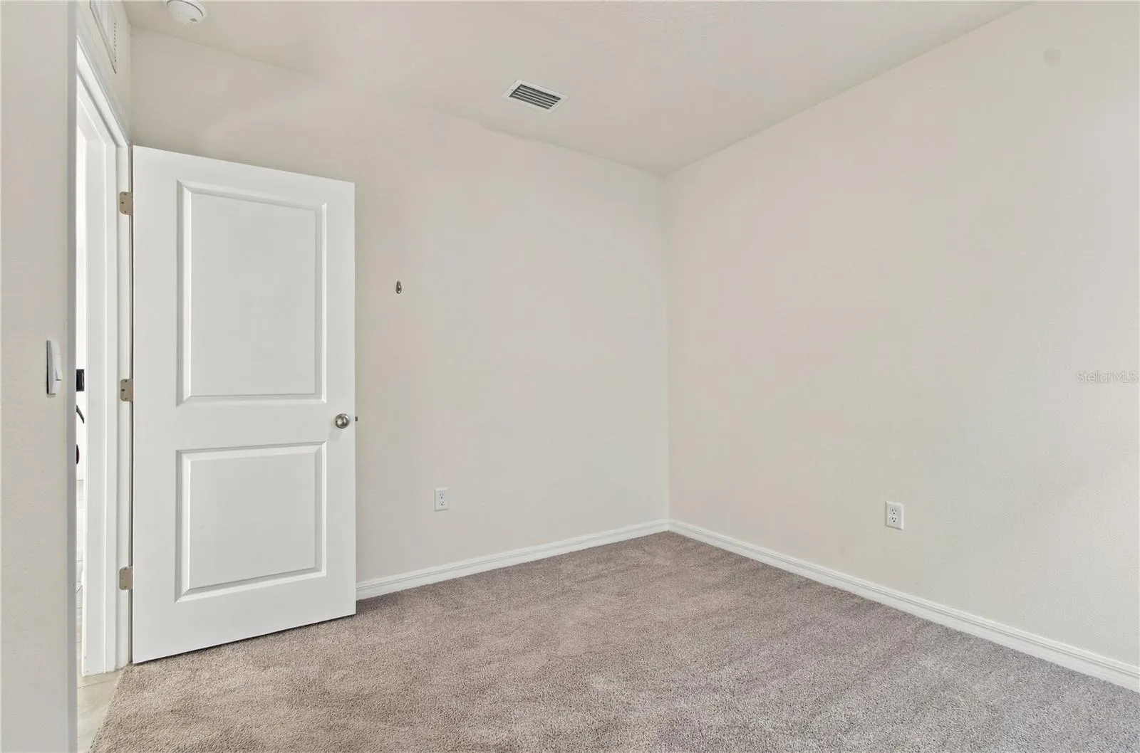 3527 MAPLE GROVE WAY