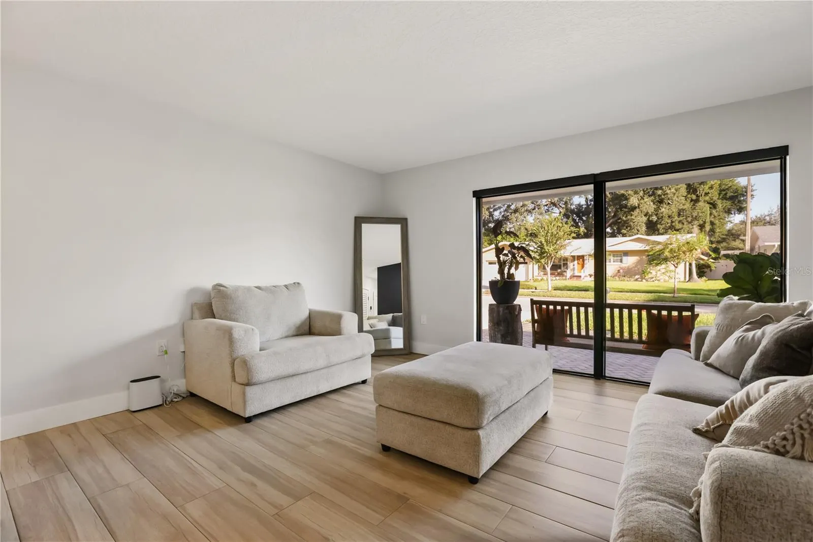 1708 OVERLAKE AVE