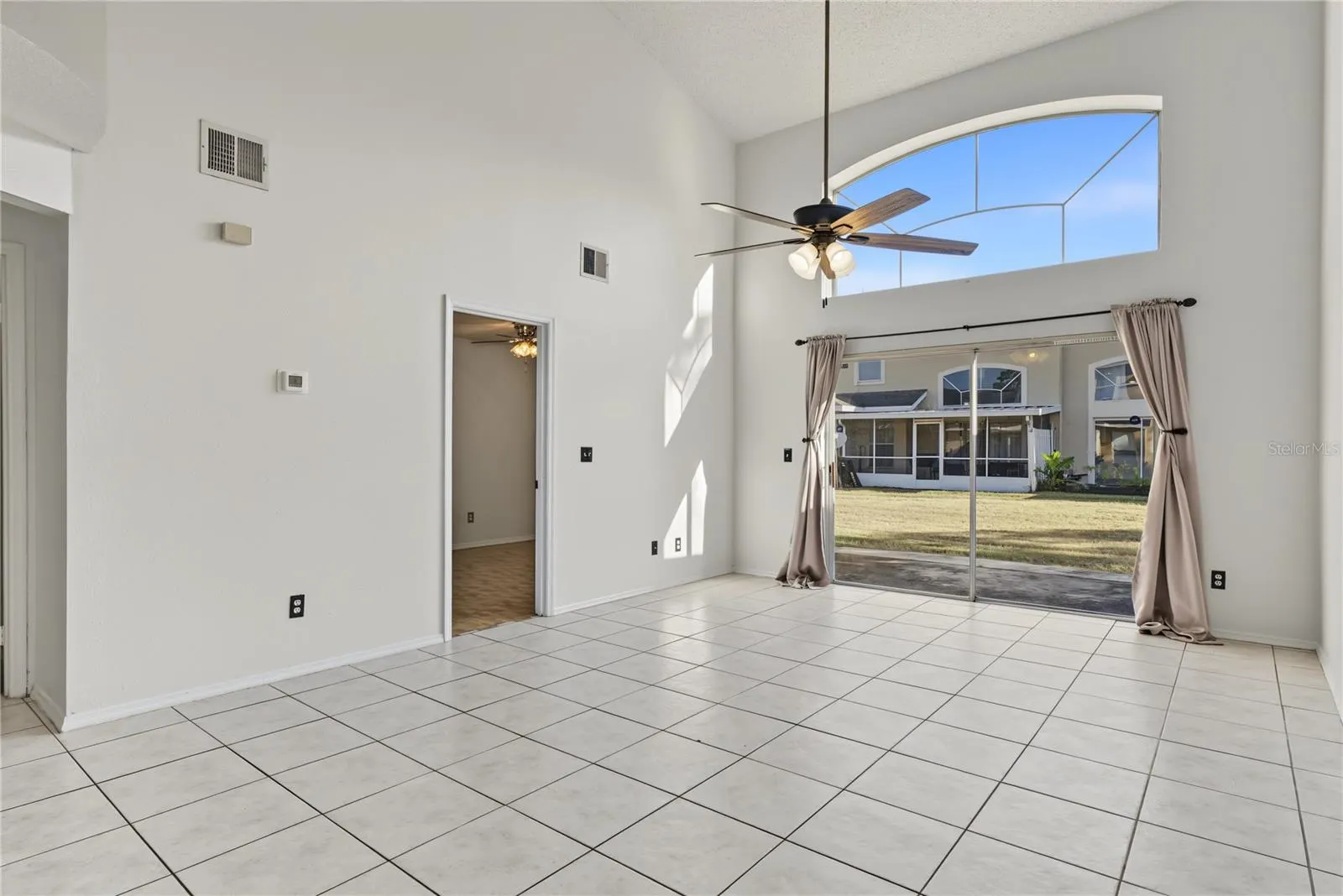 3117 SANDY SHORE LN