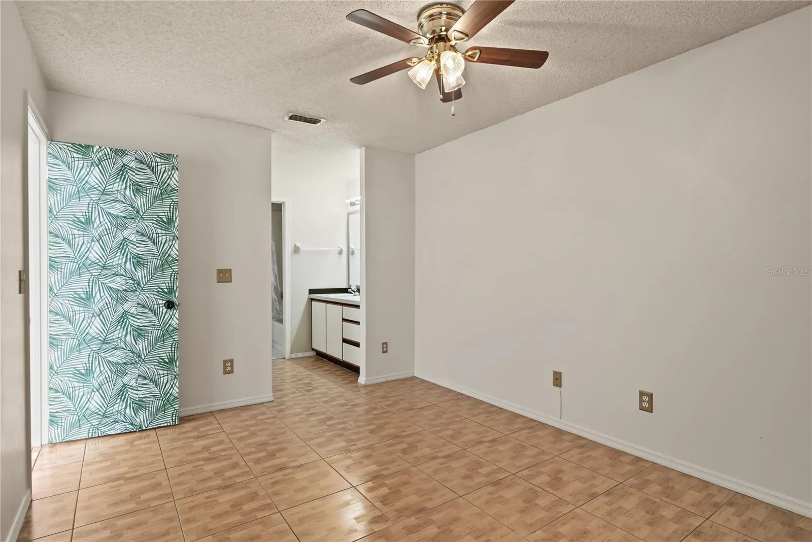 3117 SANDY SHORE LN