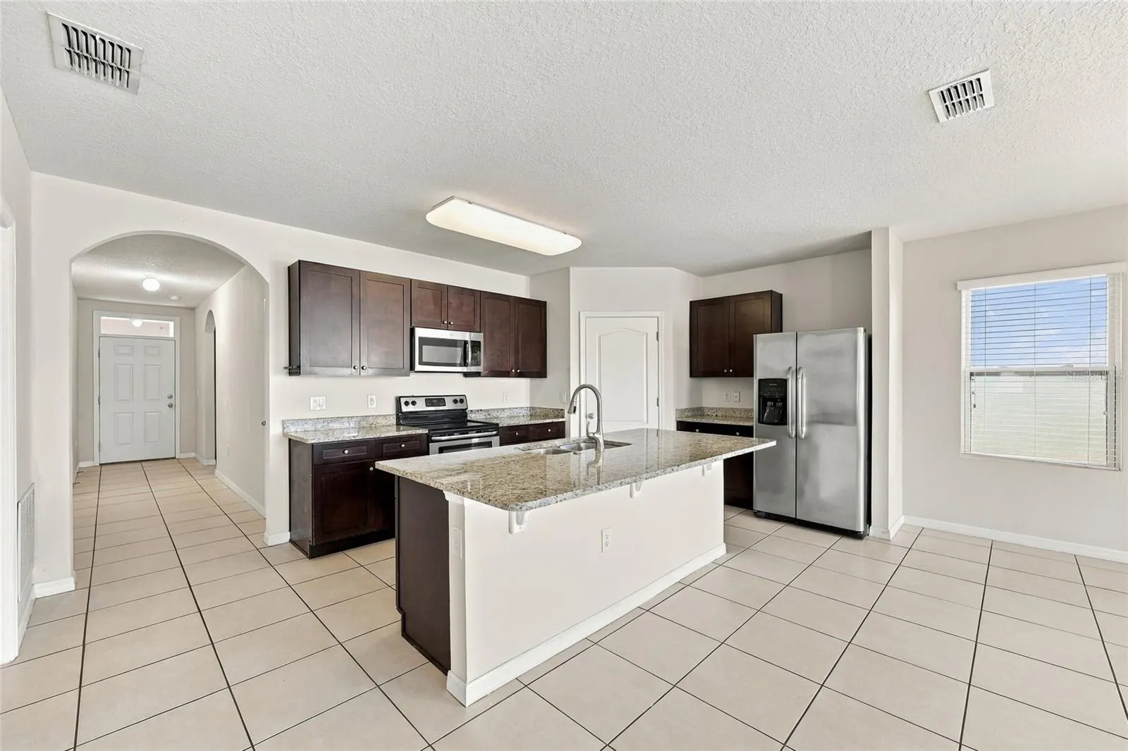 320 ABERDEEN DR