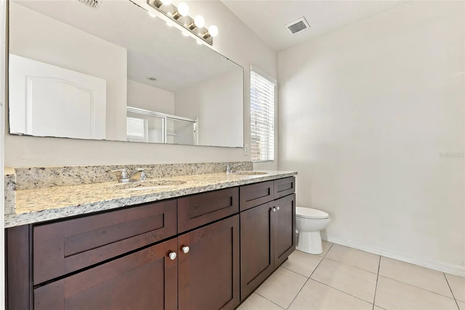 320 ABERDEEN DR