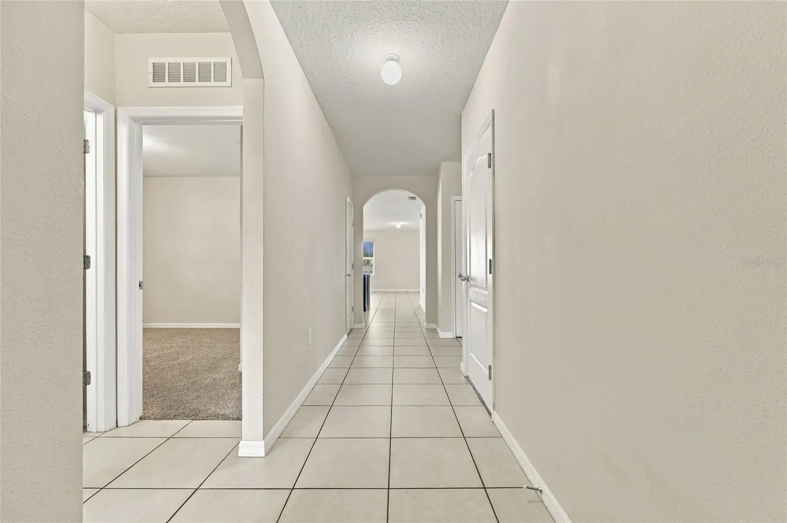 320 ABERDEEN DR
