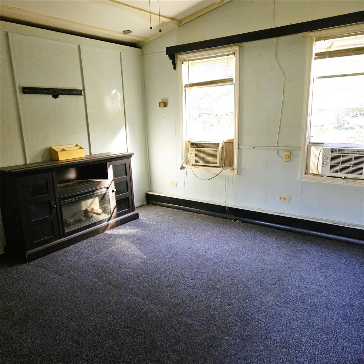 613 CARPENTER RD