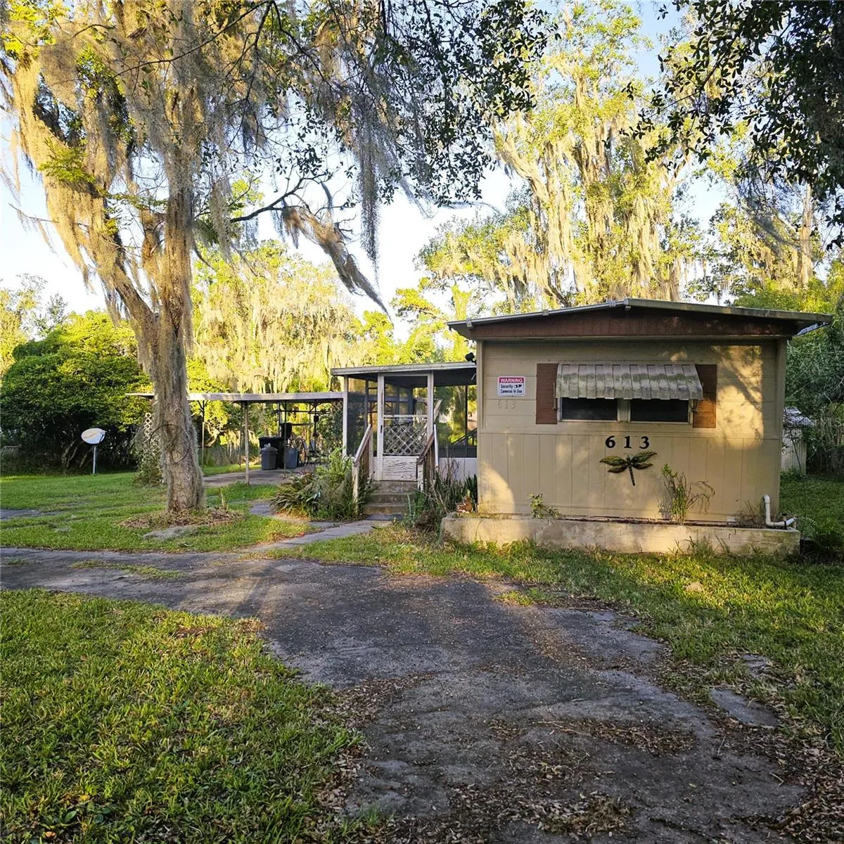 613 CARPENTER RD