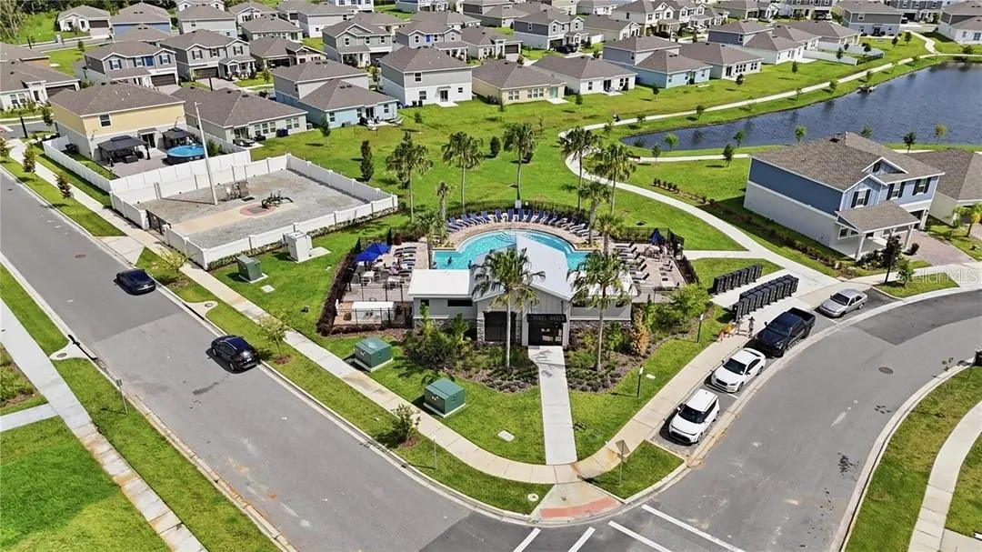 1374 BRENTWOOD DR