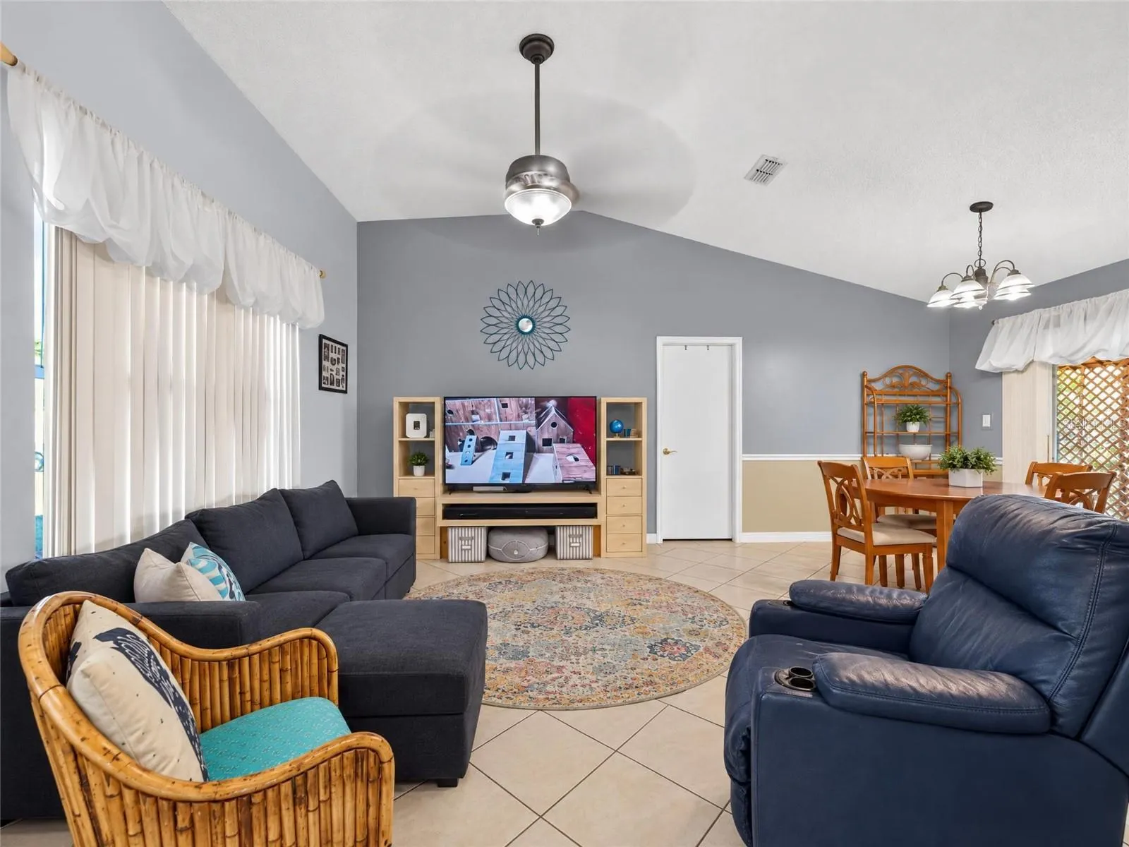 3700 BRAMBLE CT