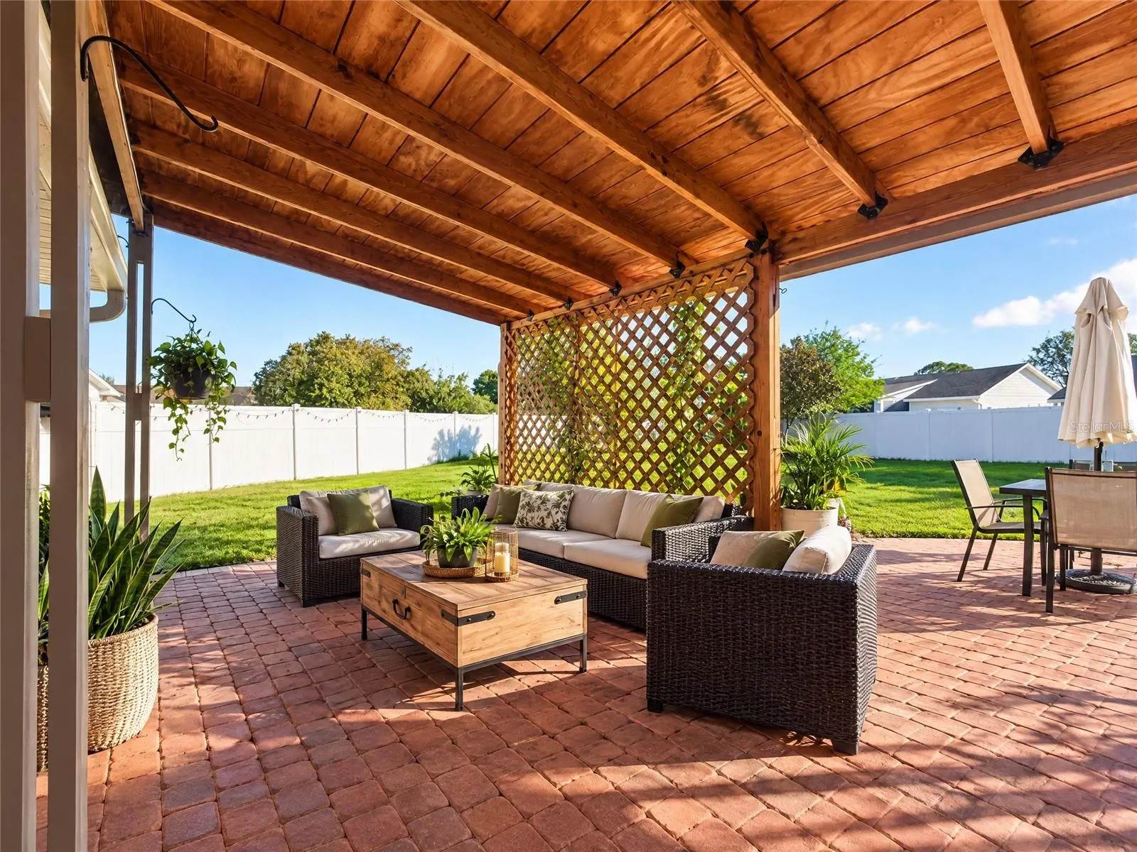 3700 BRAMBLE CT