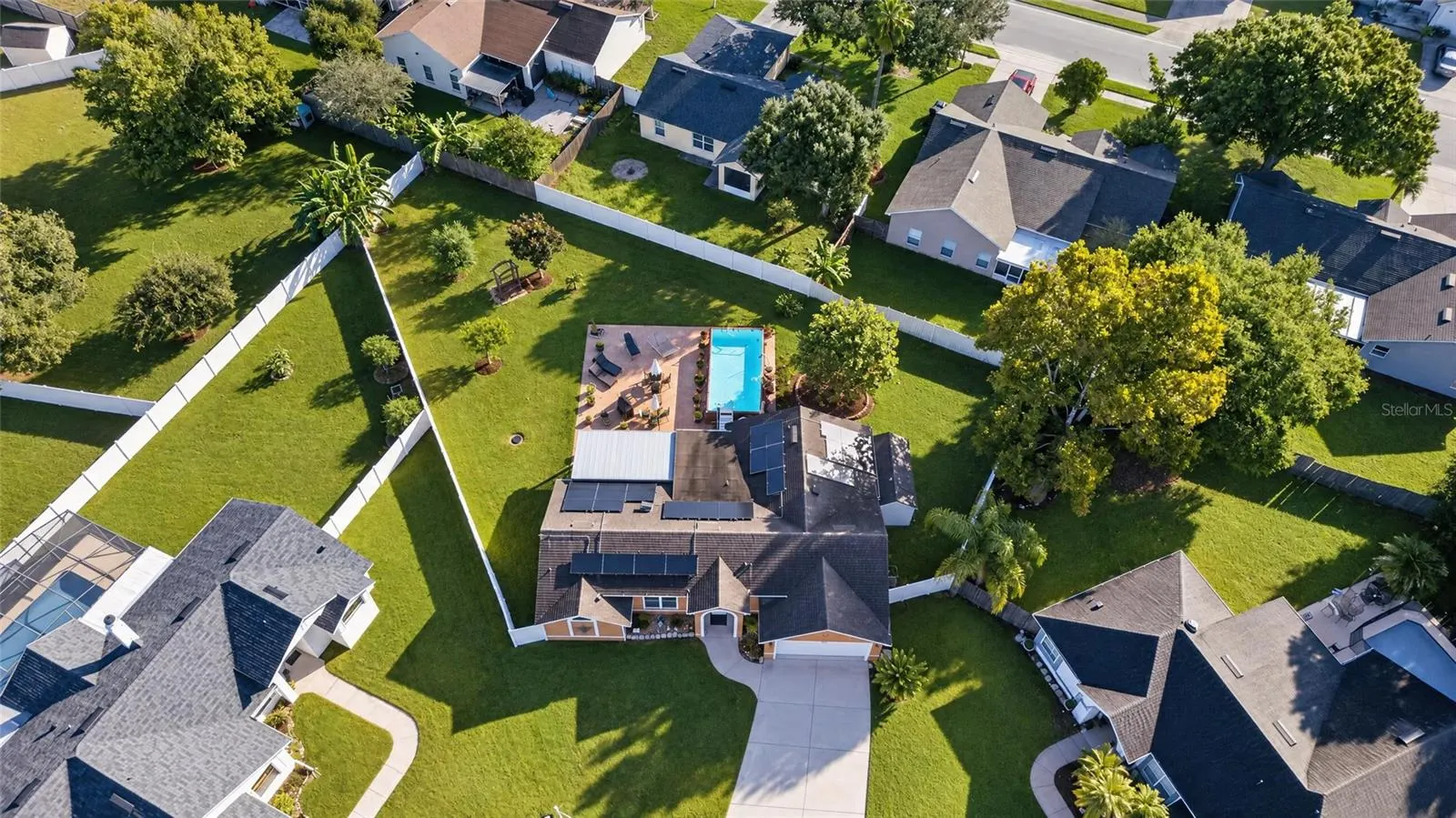 3700 BRAMBLE CT