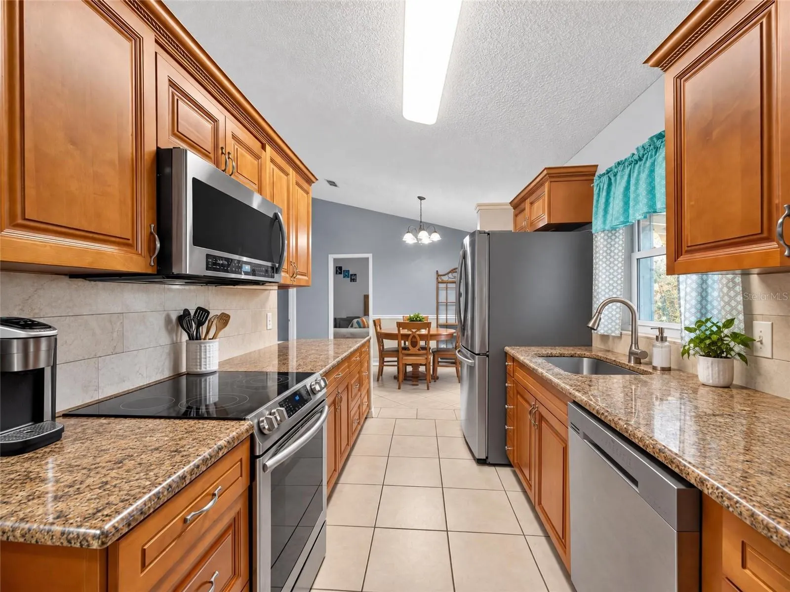 3700 BRAMBLE CT