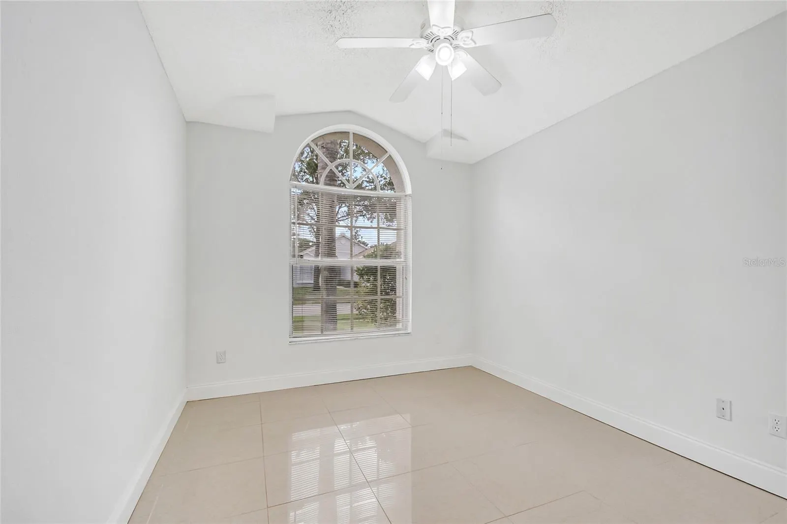 12471 CASTLEMAIN TRL