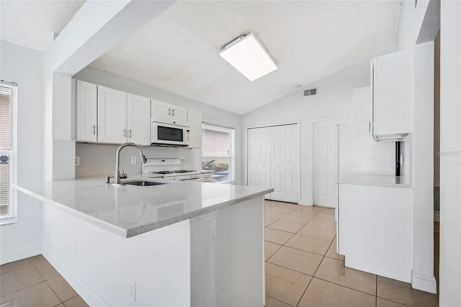 12471 CASTLEMAIN TRL