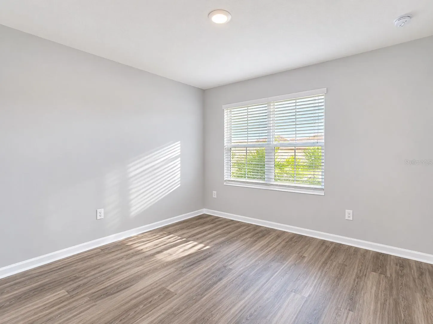 1110 STAR RUBY LN