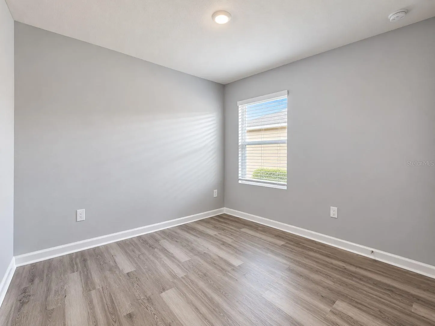1110 STAR RUBY LN