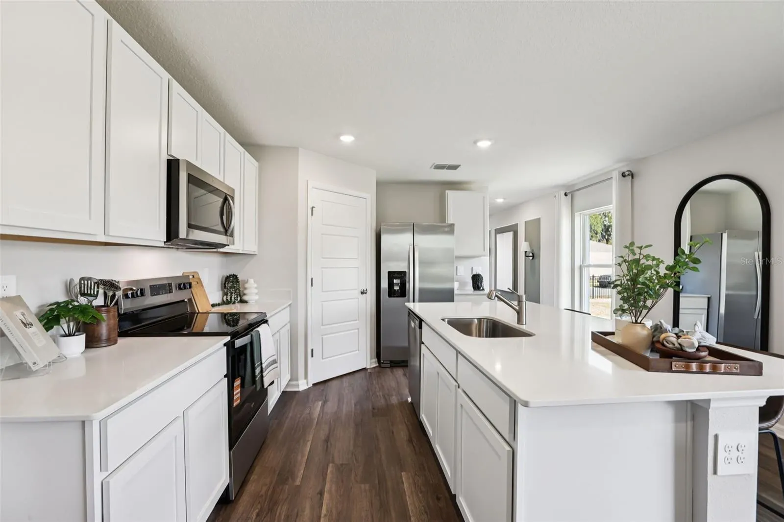 4767 ROLLING LAKE LN