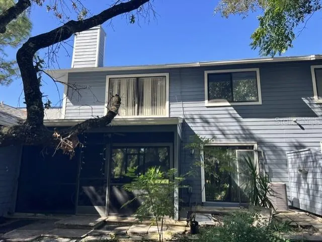 569 DARBY WAY