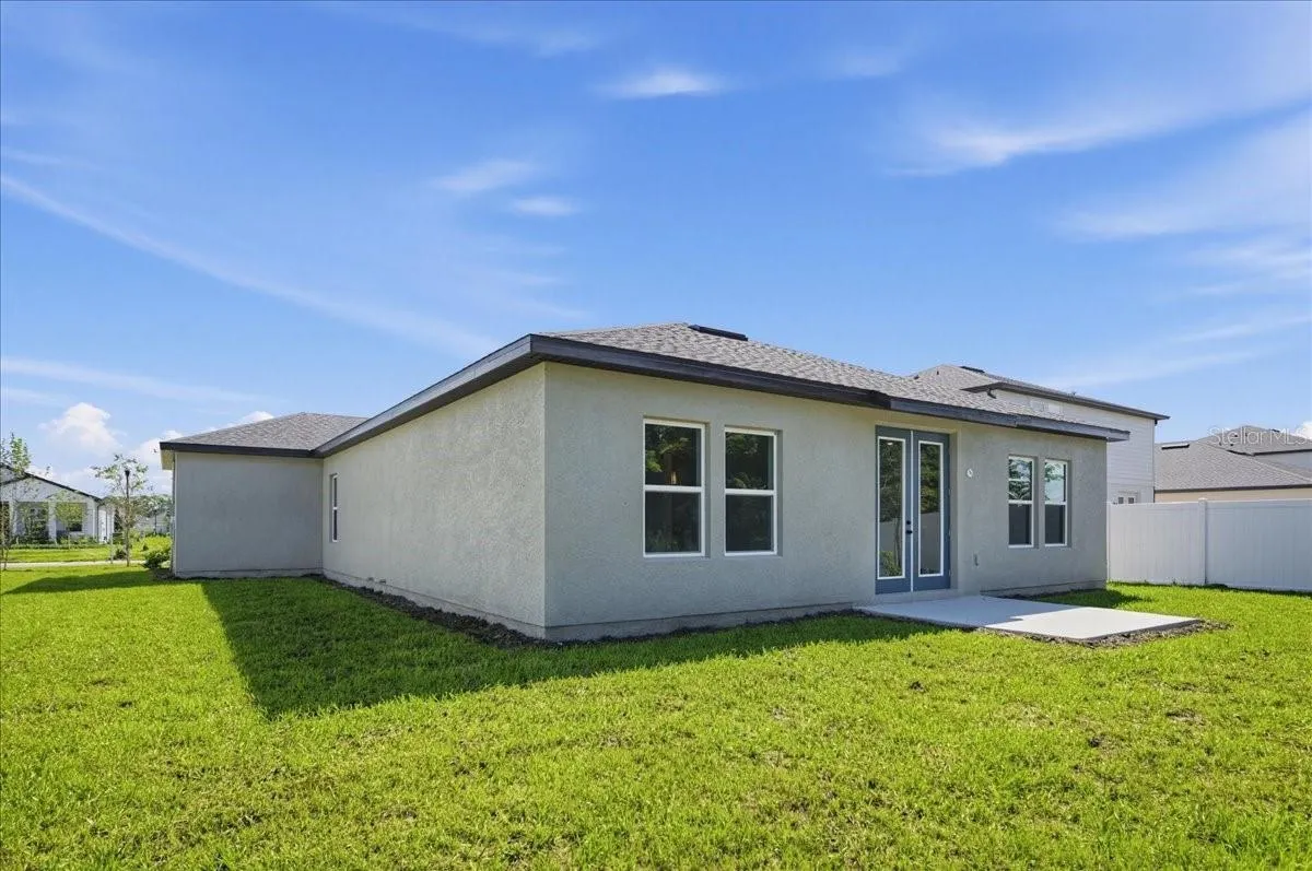 1640 CANE BAMBOO DR