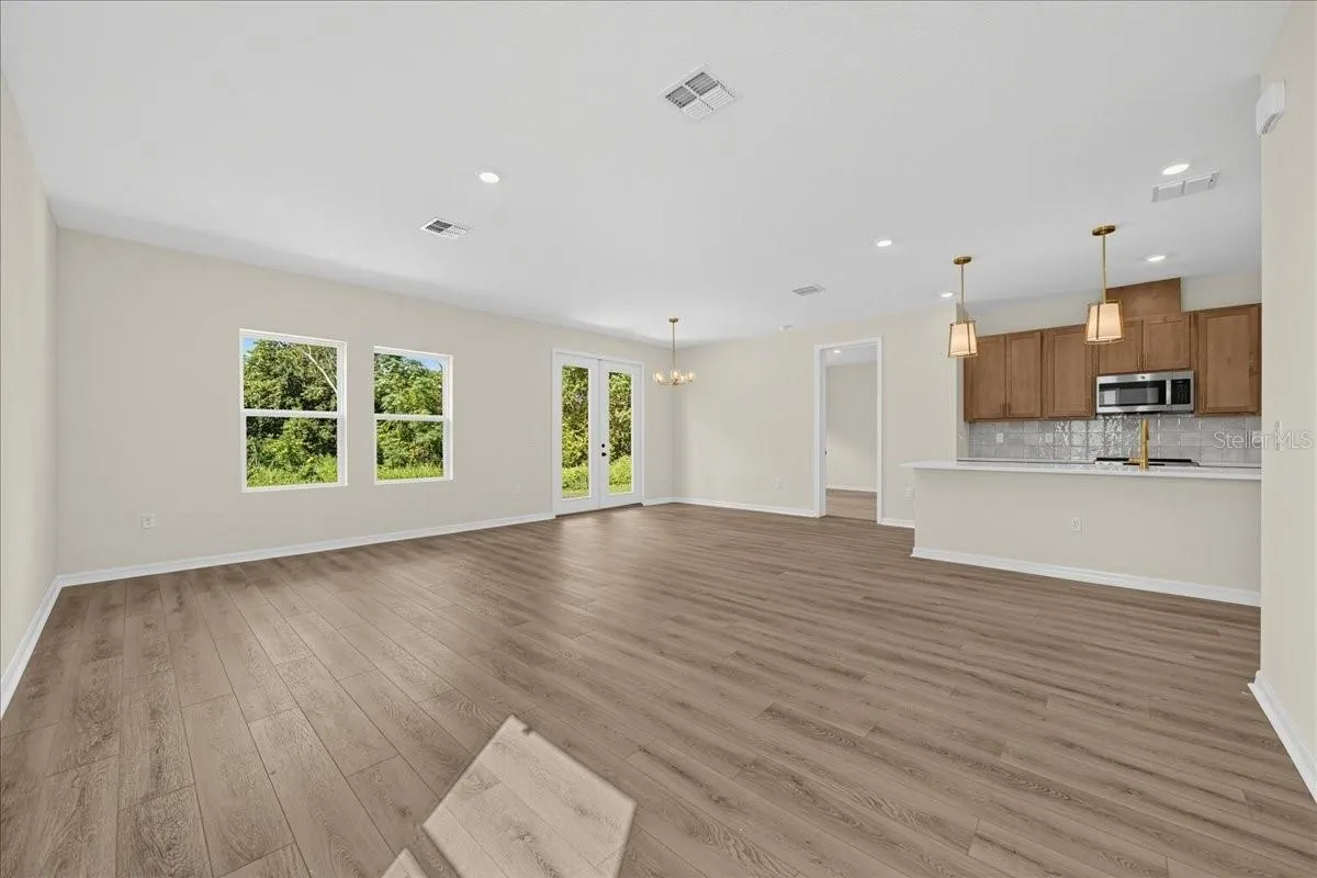 1640 CANE BAMBOO DR