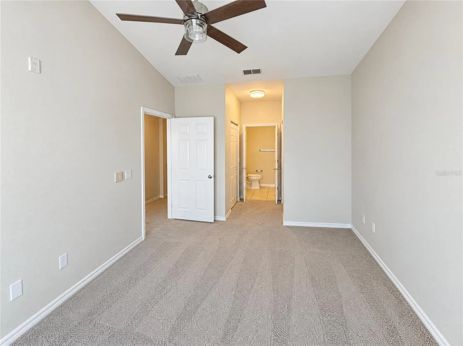 2334 GRAND CENTRAL PKWY #9 #9