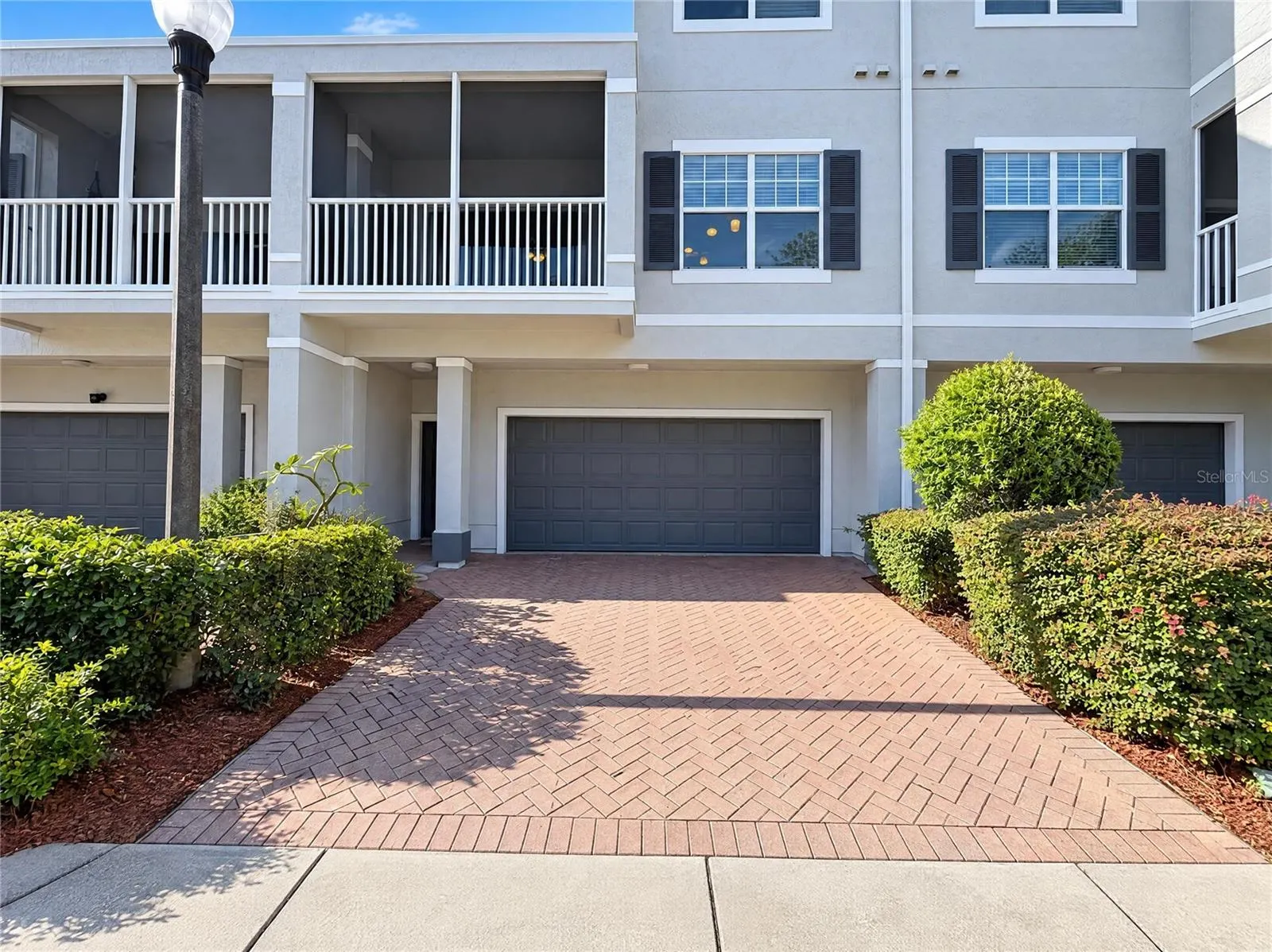 2334 GRAND CENTRAL PKWY #9 #9